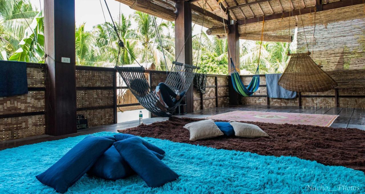 Footprints Homestay (Adults Only) Хенераль-Луна Екстер'єр фото
