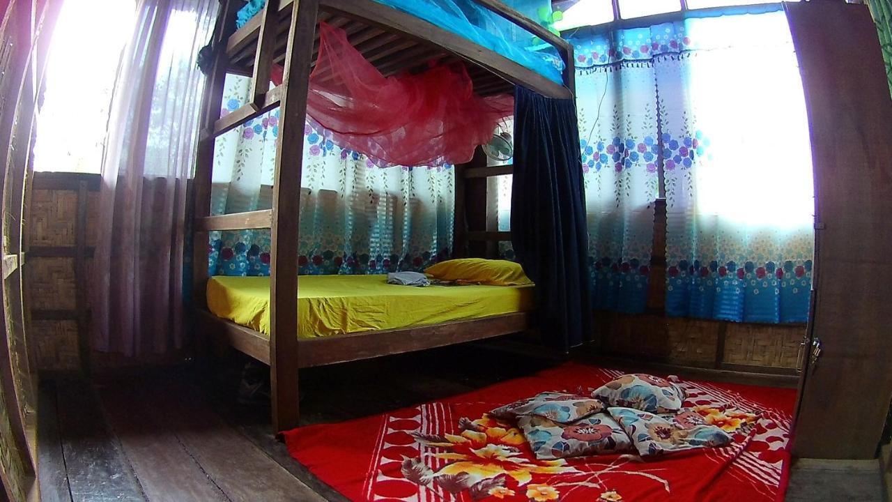 Footprints Homestay (Adults Only) Хенераль-Луна Екстер'єр фото